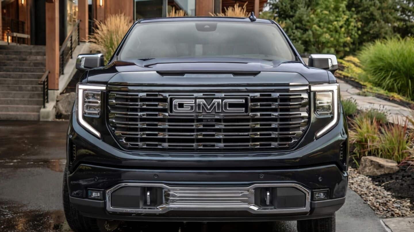 US road safety agency probes 535,639 GMC Sierra deflectors falling