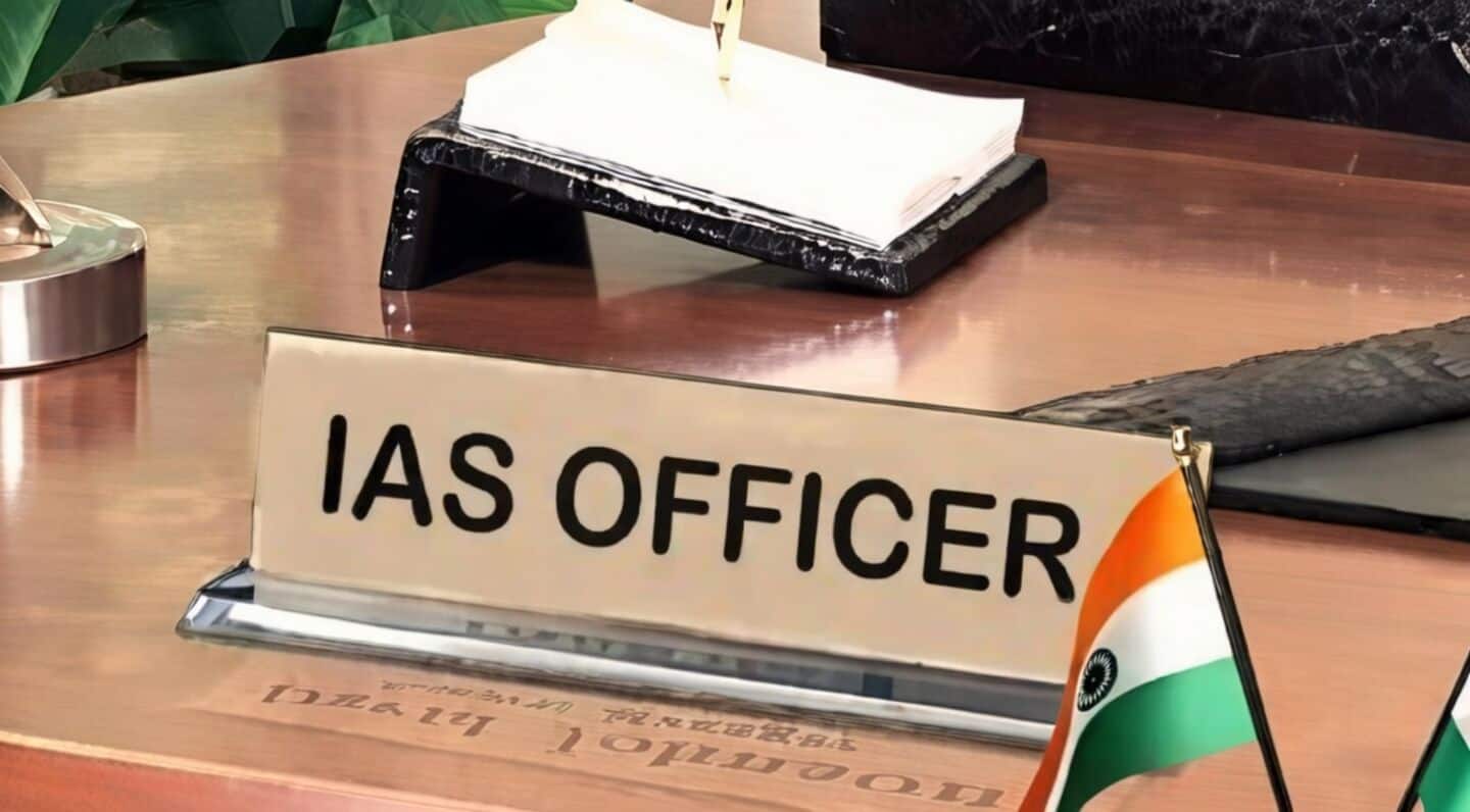 Uttar Pradesh transfers 64 IAS officers, appoints 25 new DM's