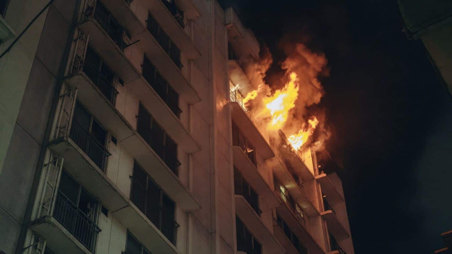 Mumbai 11th floor residential fire kills 2 injures 8 people