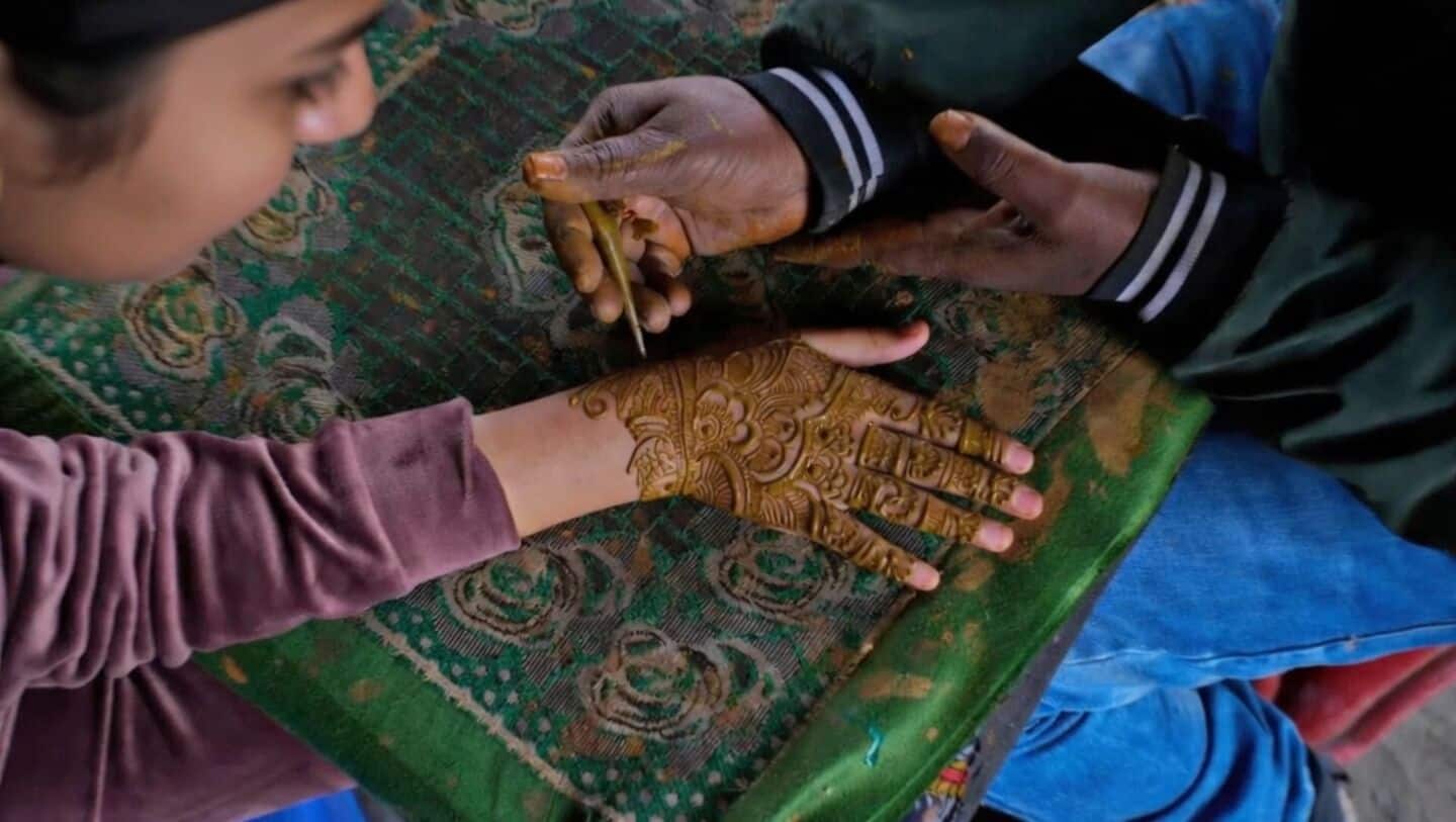 Eid celebrated in Kashmir, but prayers at Jama Masjid blocked