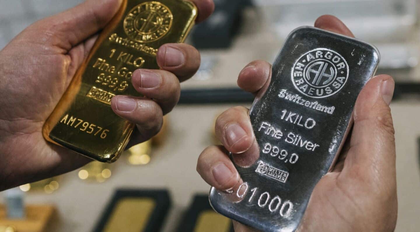Gold and silver rebound as US dollar weakens, oil falls