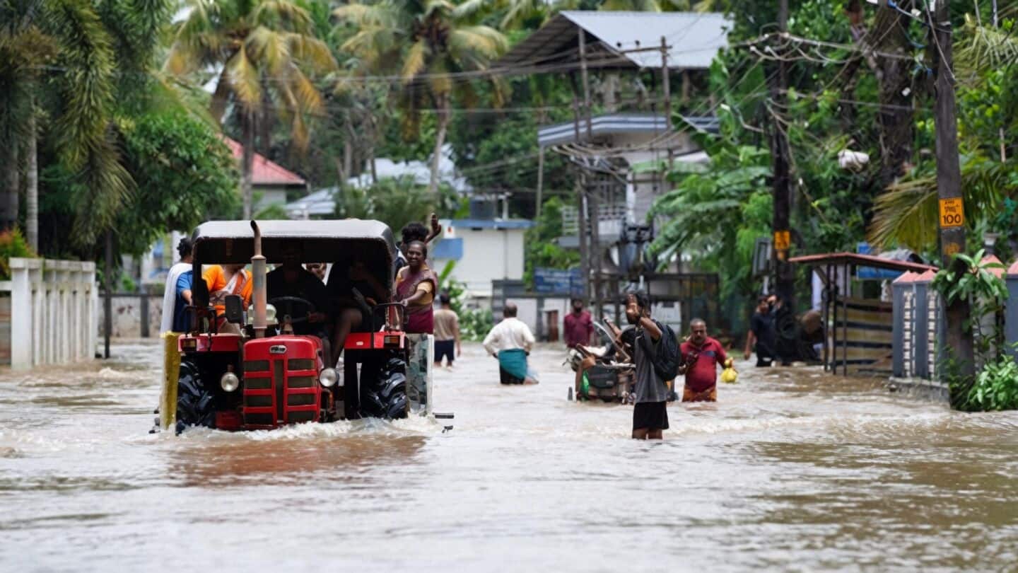 Flooding persists in Kottayam and Pathanamthitta after Meenachil River overflow