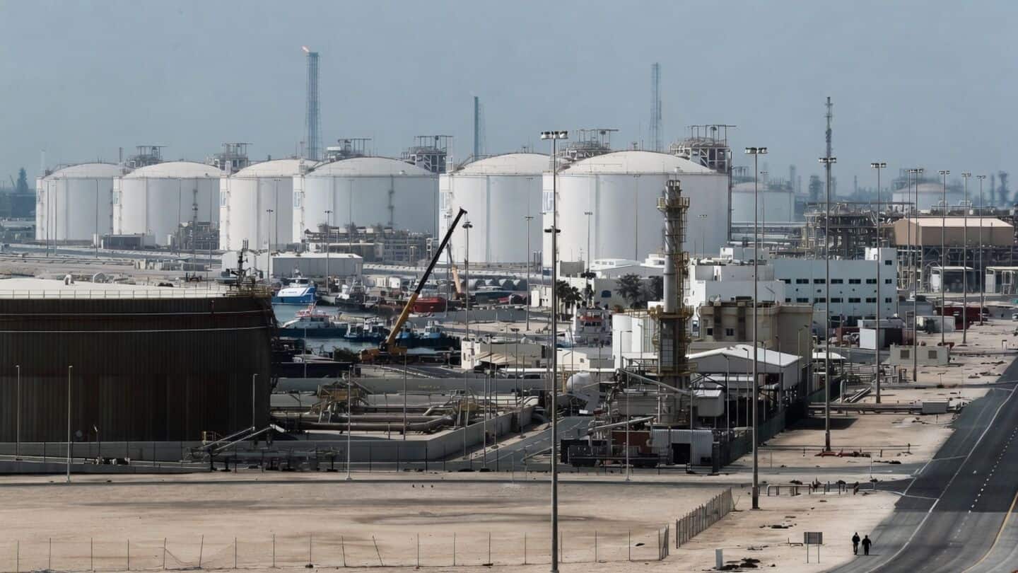Reported Hormuz closure forces Qatar LNG cuts, 39m tons shortfall