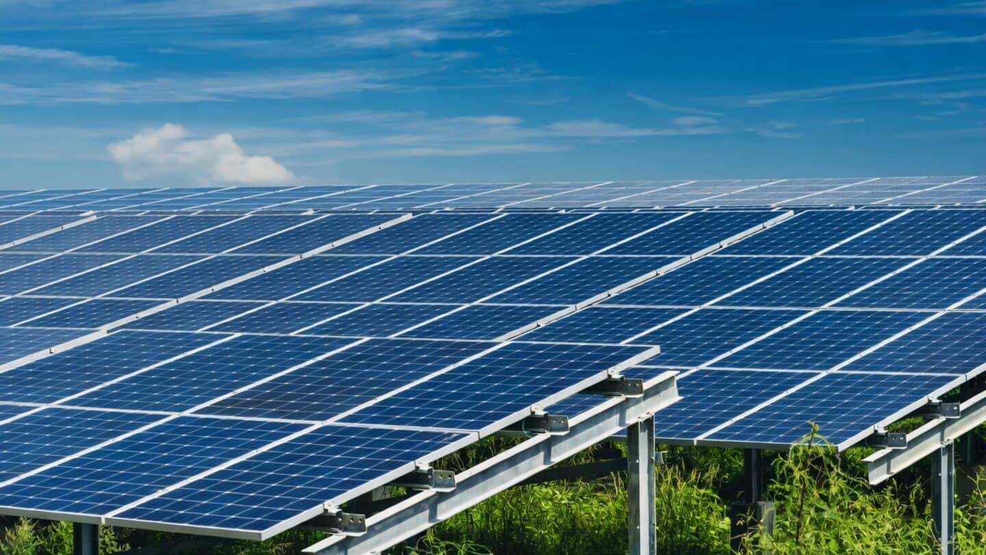 Solar developers seek 1-year court delay over India-only solar-cell rule