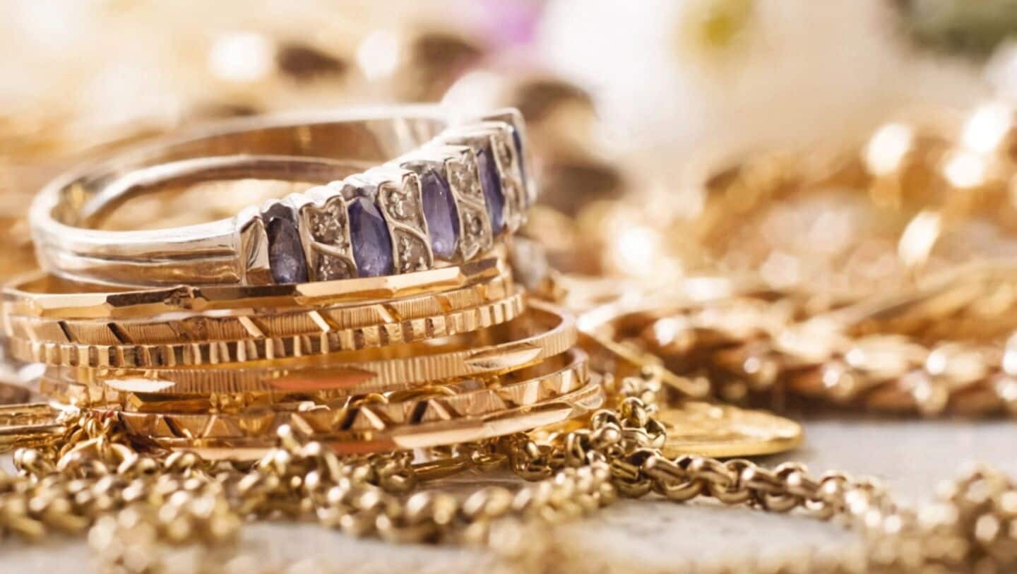 India's gems and jewelry exports drop 9% to $2.2 billion
