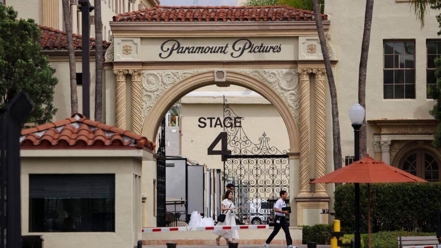 Paramount Skydance secures $52B debt to acquire Warner Bros. Discovery