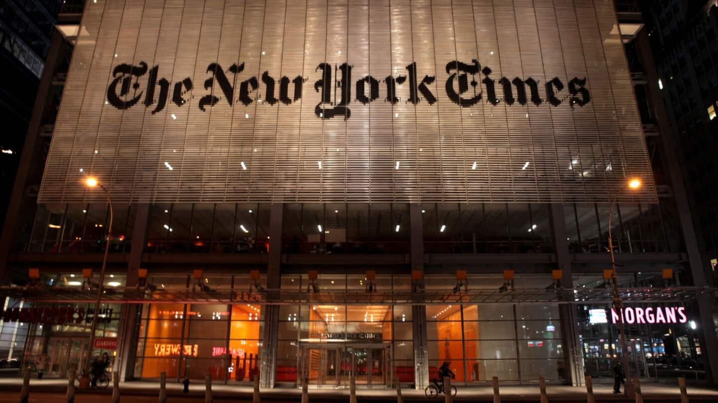 New York Times and Hollywood Reporter clash over smear websites