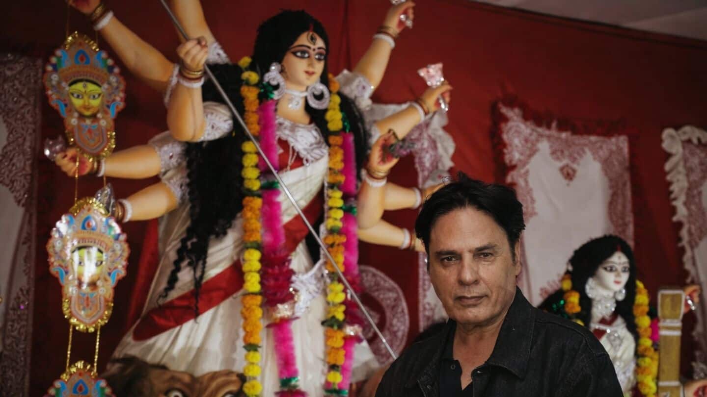 Roy and Arora visit Sarbojanik Durga Puja at Mangalam Ground