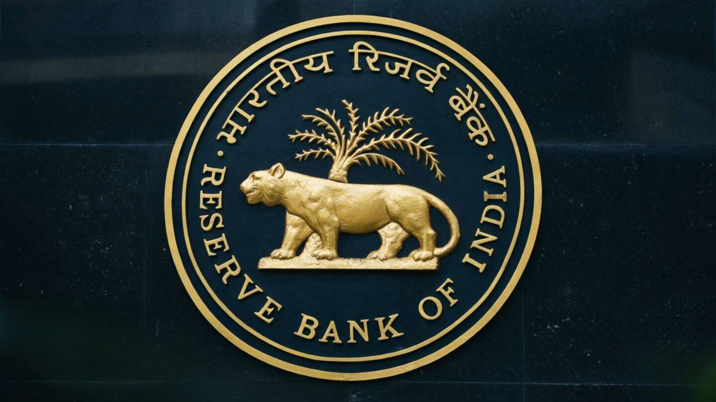 India's foreign exchange reserves fall to $734.6bn during RBI sales