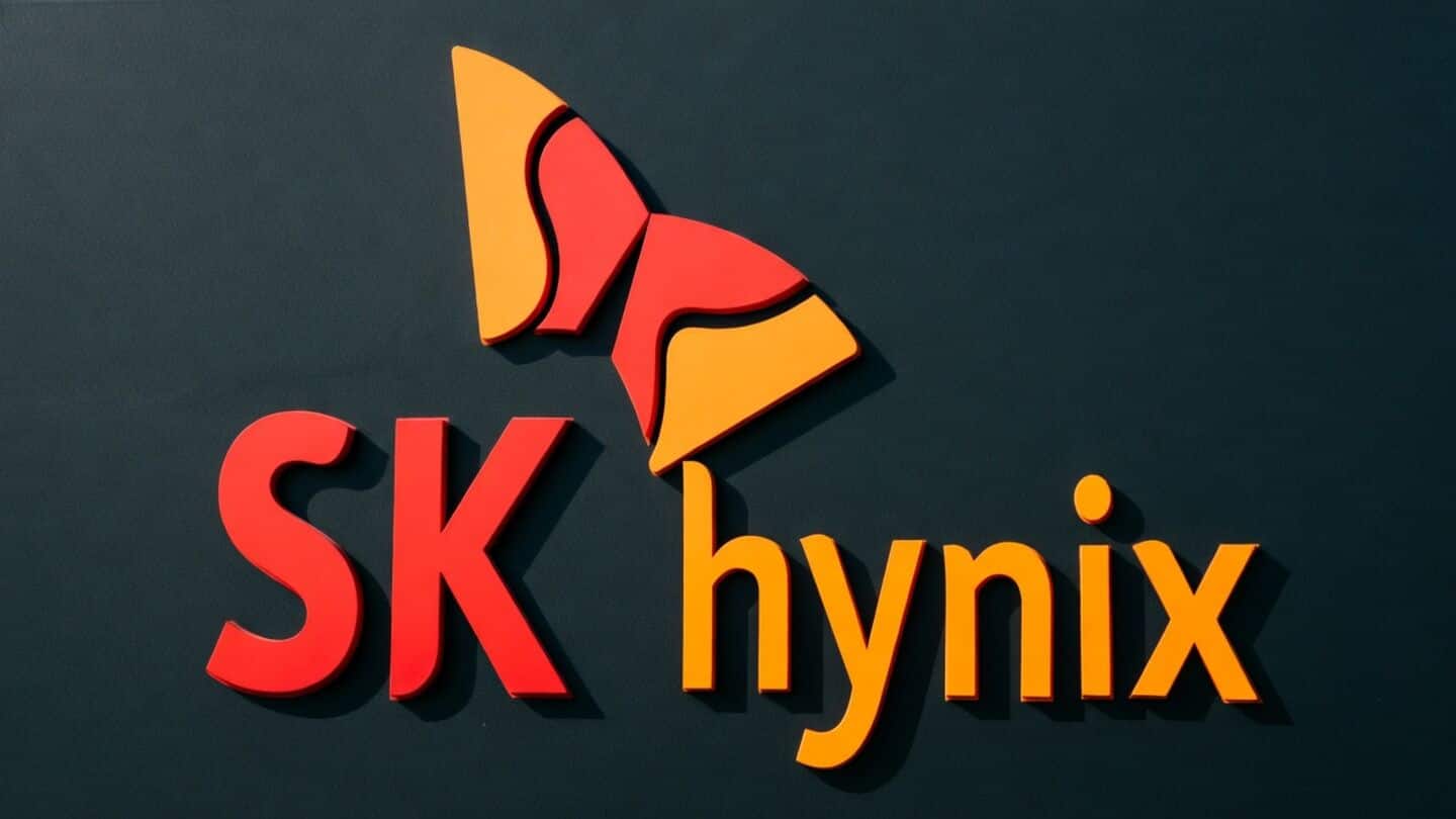 Asian tech stocks tumble after SK Hynix drops over 8%