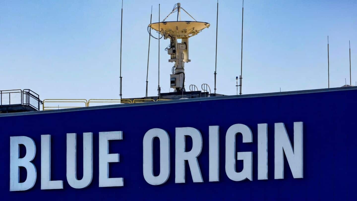 Blue Origin plans 52,000 satellites for AI in space