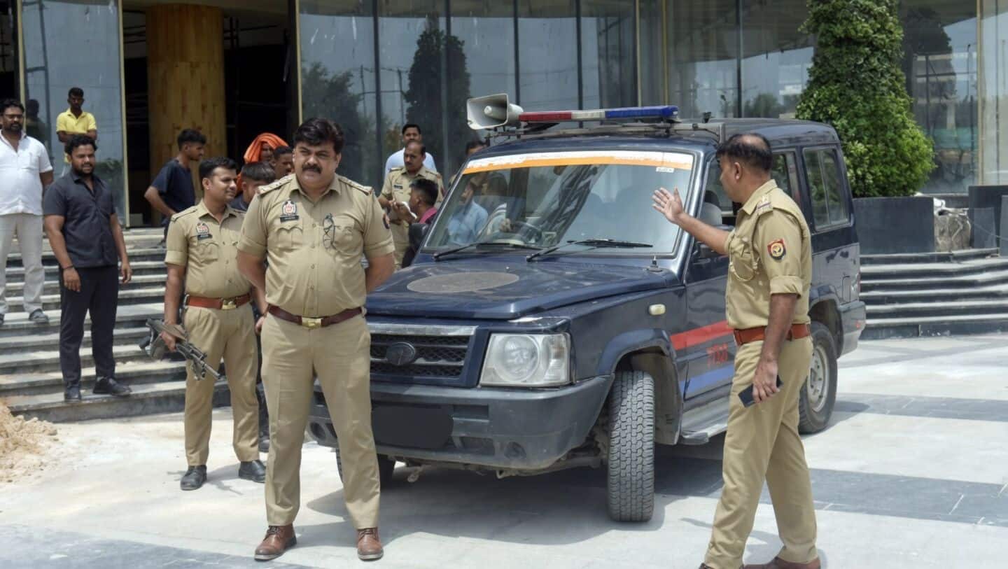 Shamli parents accused of killing 18-year-old Hina and staging suicide