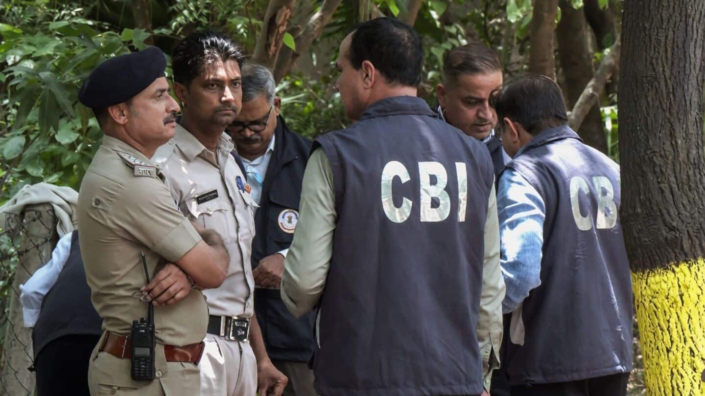 Family calls police after fake CBI officers attempt Rohini raid