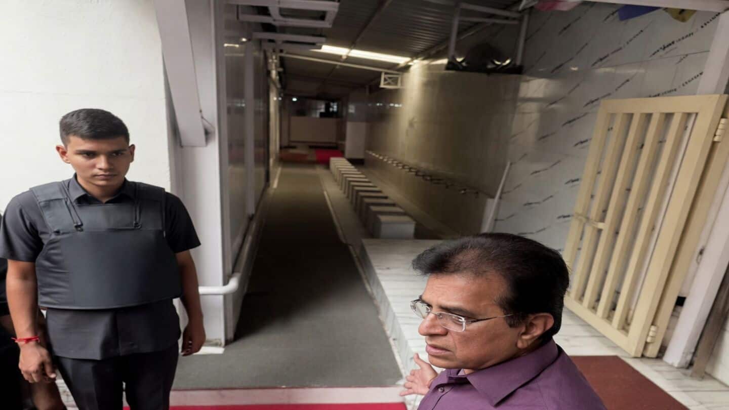 MMRDA labels mosque near Mumbai Terminal 2 unauthorized, orders removal