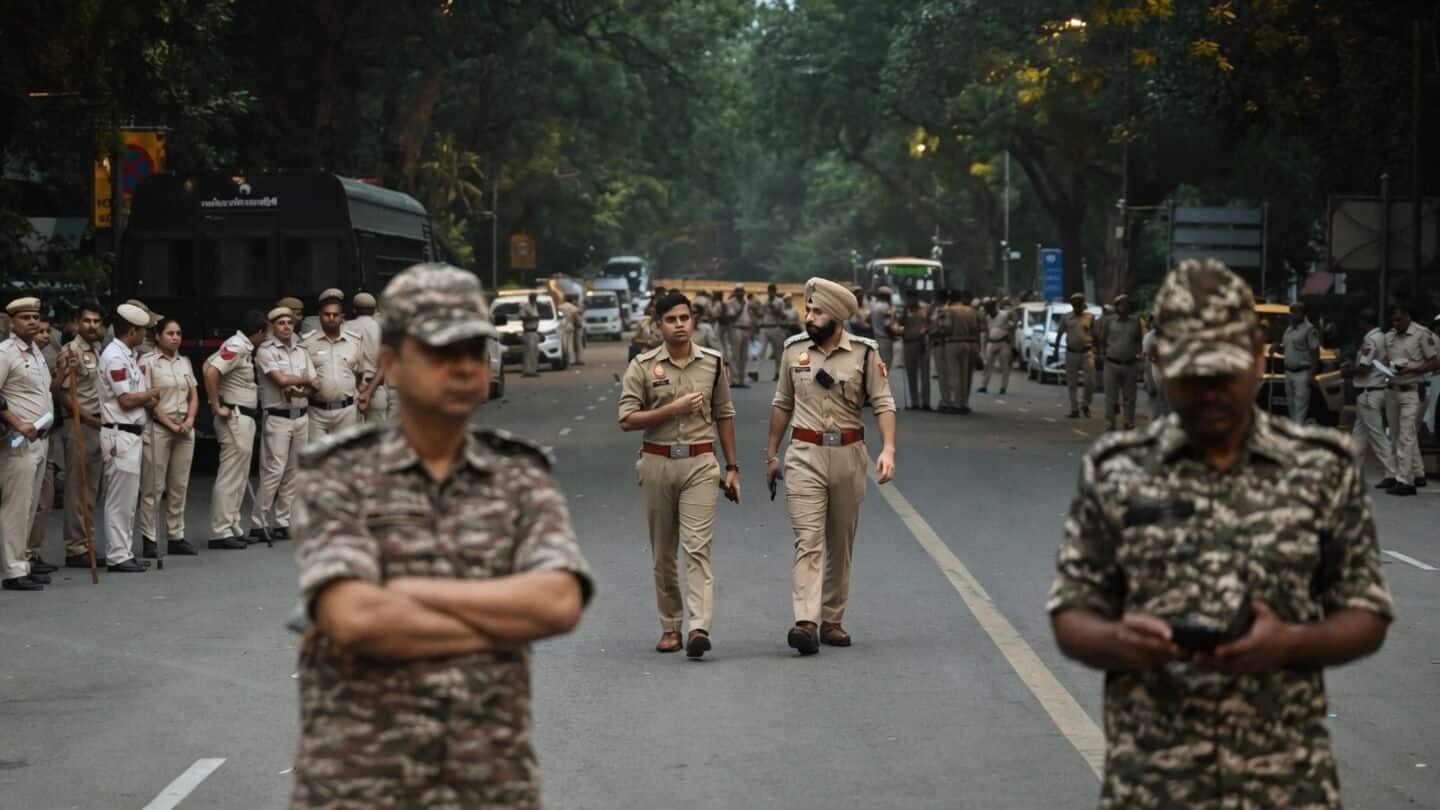 Delhi Police detain at least 1,000 before Jantar Mantar protest
