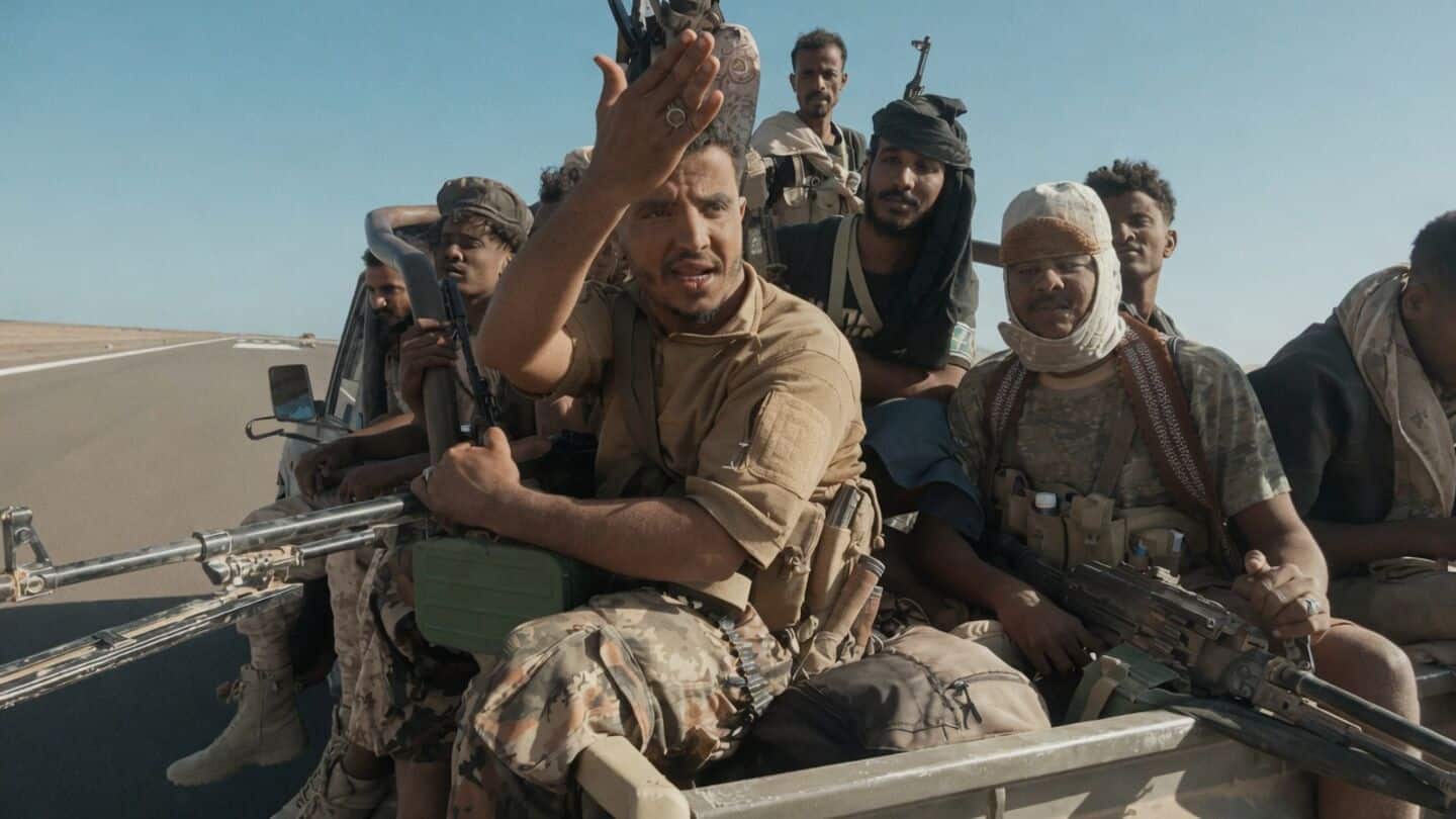 Yemeni push against Houthis at Bab el-Mandeb raises oil concerns