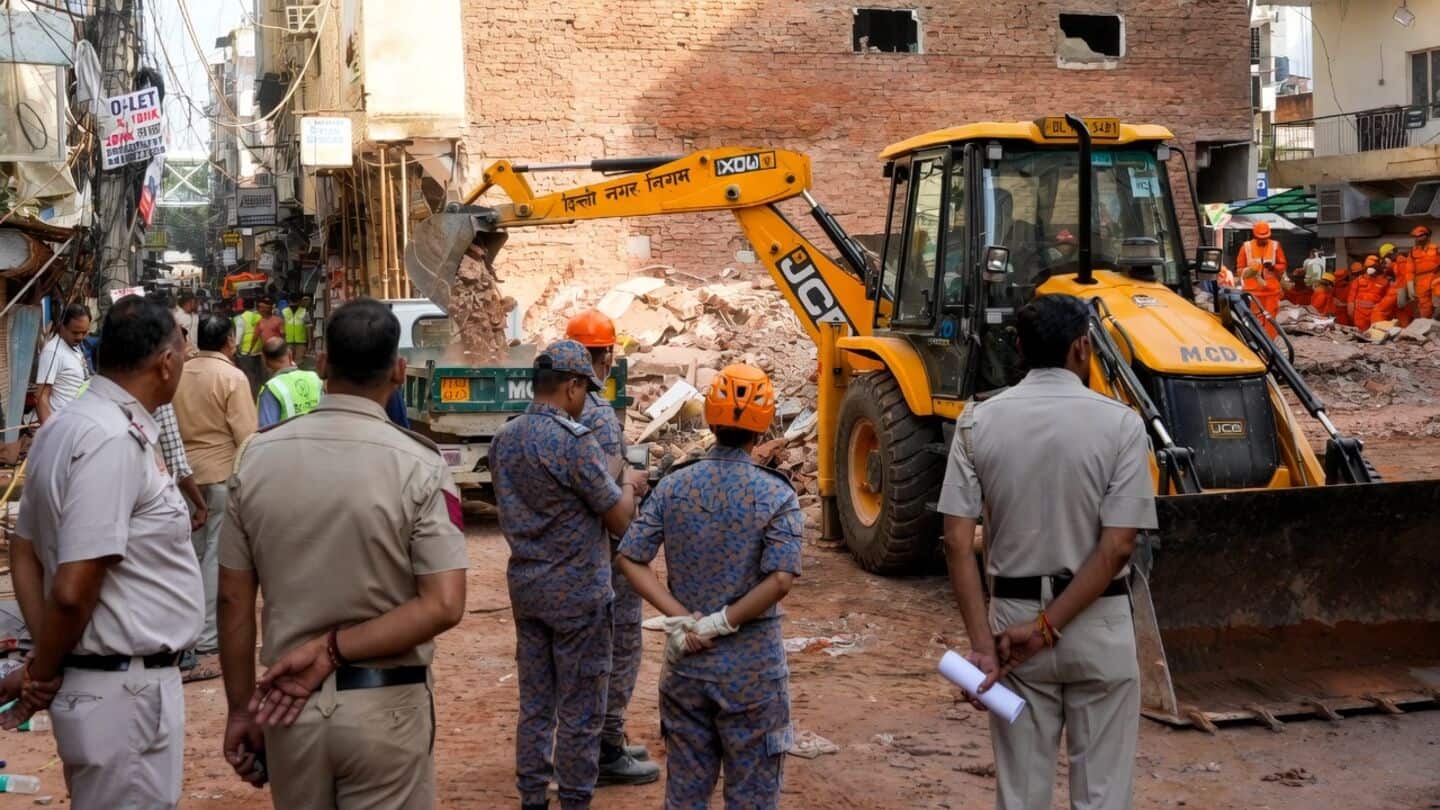 Satya Niketan boys' PG building collapsed killing 7, 6 arrested