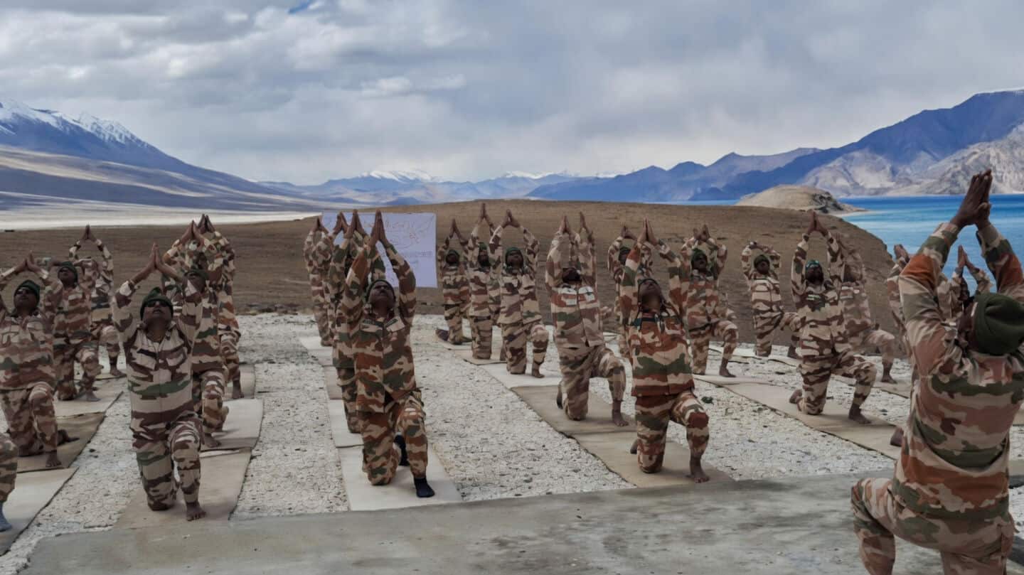 Indian Armed Forces take yoga to Siachen, Rann of Kutch