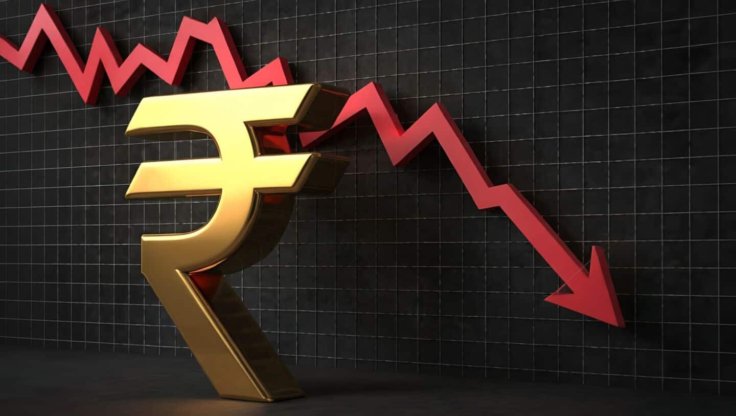 Indian rupee hits record low of ₹92.36 per dollar