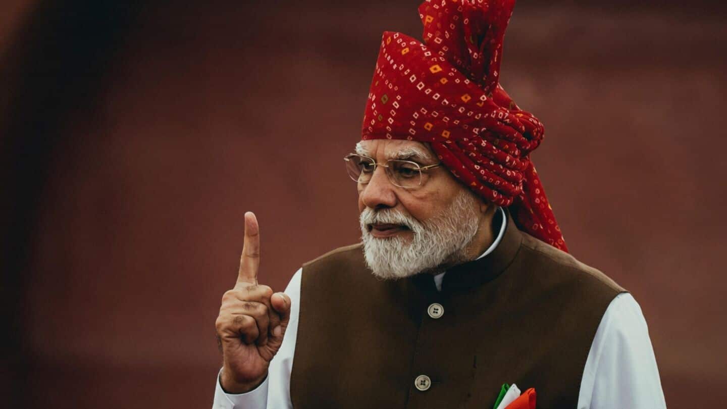 Modi urges Indian pharma to aim for world's top 5