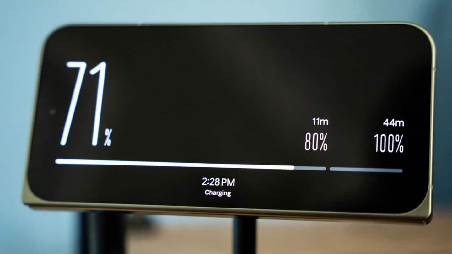 Google introduces Pixel 9 screensavers with clock weather home controls