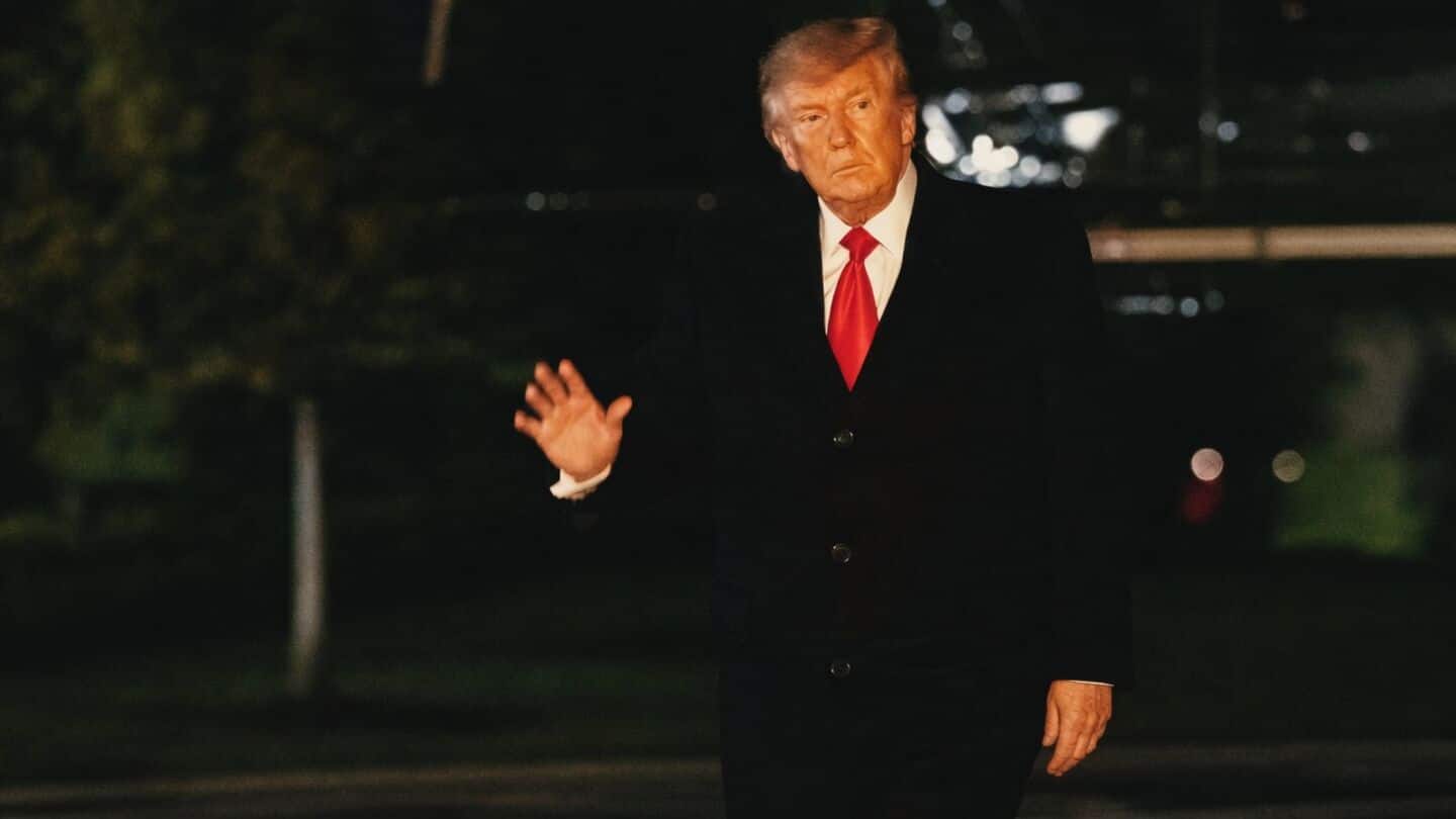 Trump urges removal of Volodymyr Zelensky over Russian refinery airstrikes