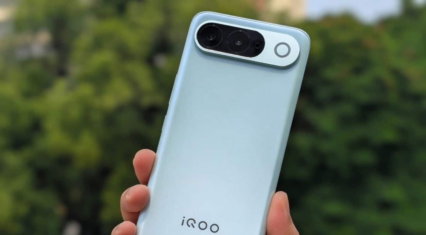 iQOO launches Z11 in India with Dimensity 7500 Turbo 144Hz