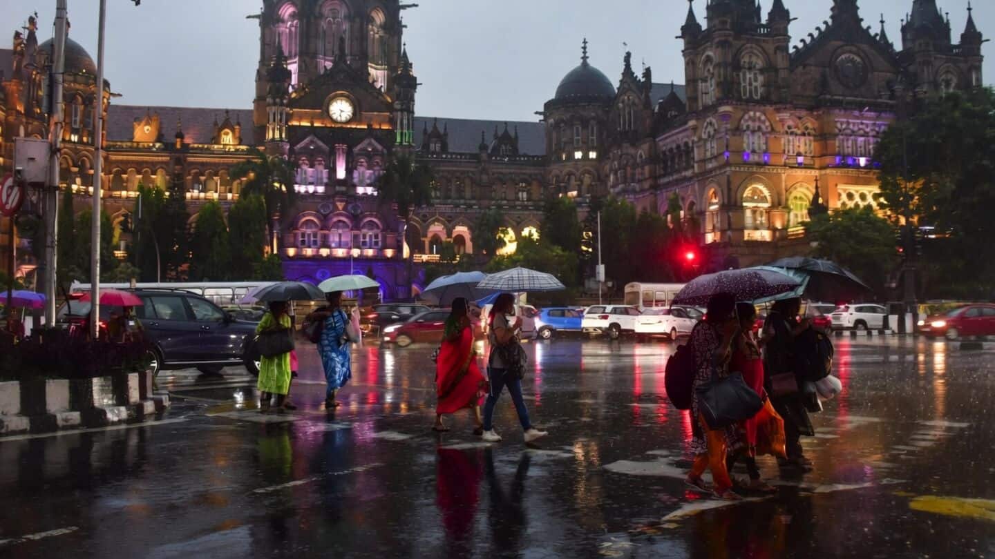 IMD issues Tuesday orange alert for heavy rain in Mumbai