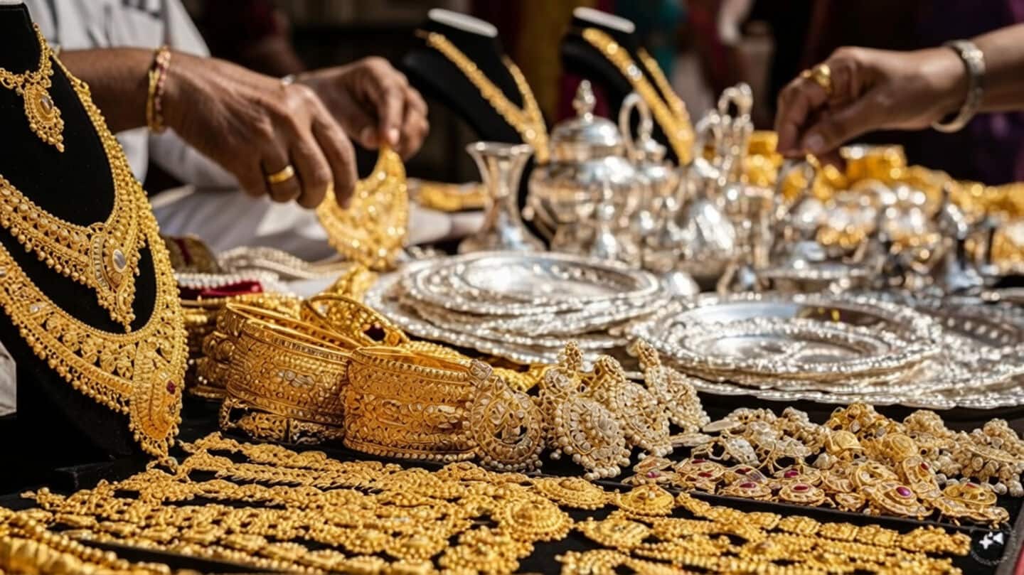 Gold and silver dip across India, gold ₹1.52L per 10g
