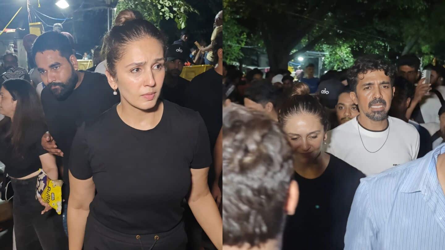 हुमा कुरैशी और साकिब सलीम ने NEET के विरोध प्रदर्शन का किया समर्थन, पहुंचे दिल्ली के जंतर मंतर