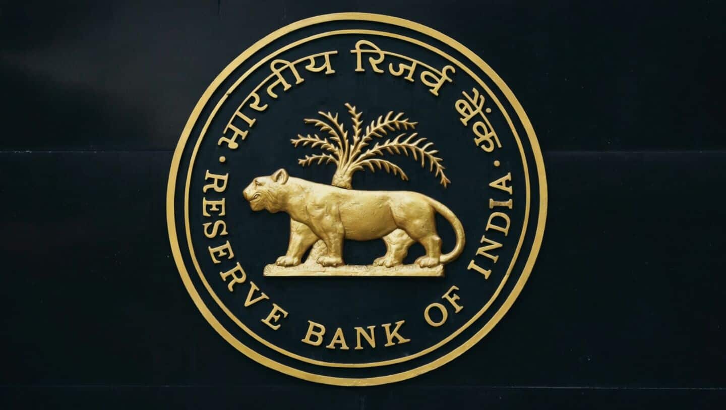 Indian rupee at 94.9650 per dollar as RBI likely intervened