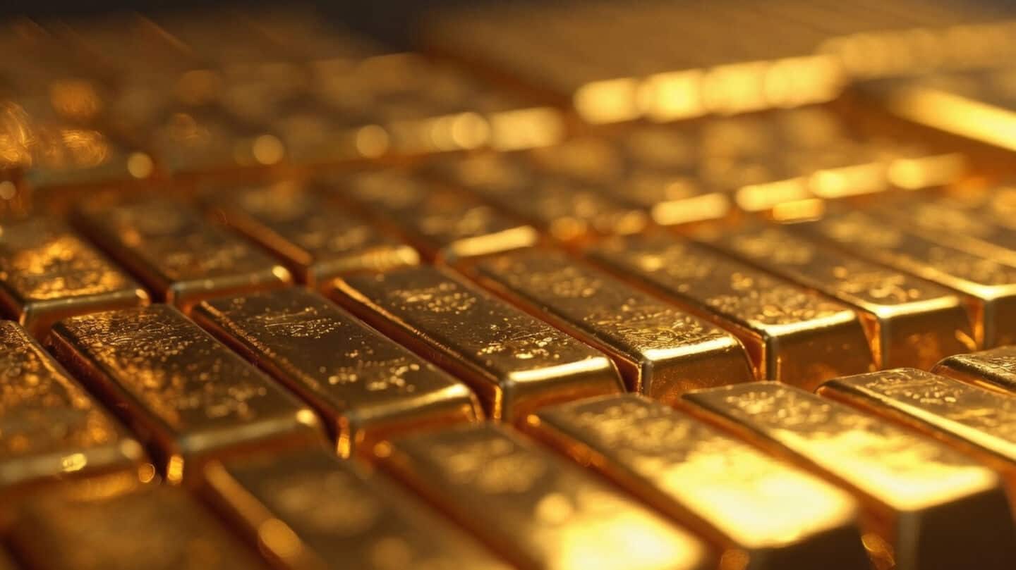 Gold jumps over 2% after Fed's Christopher Waller suggests pause