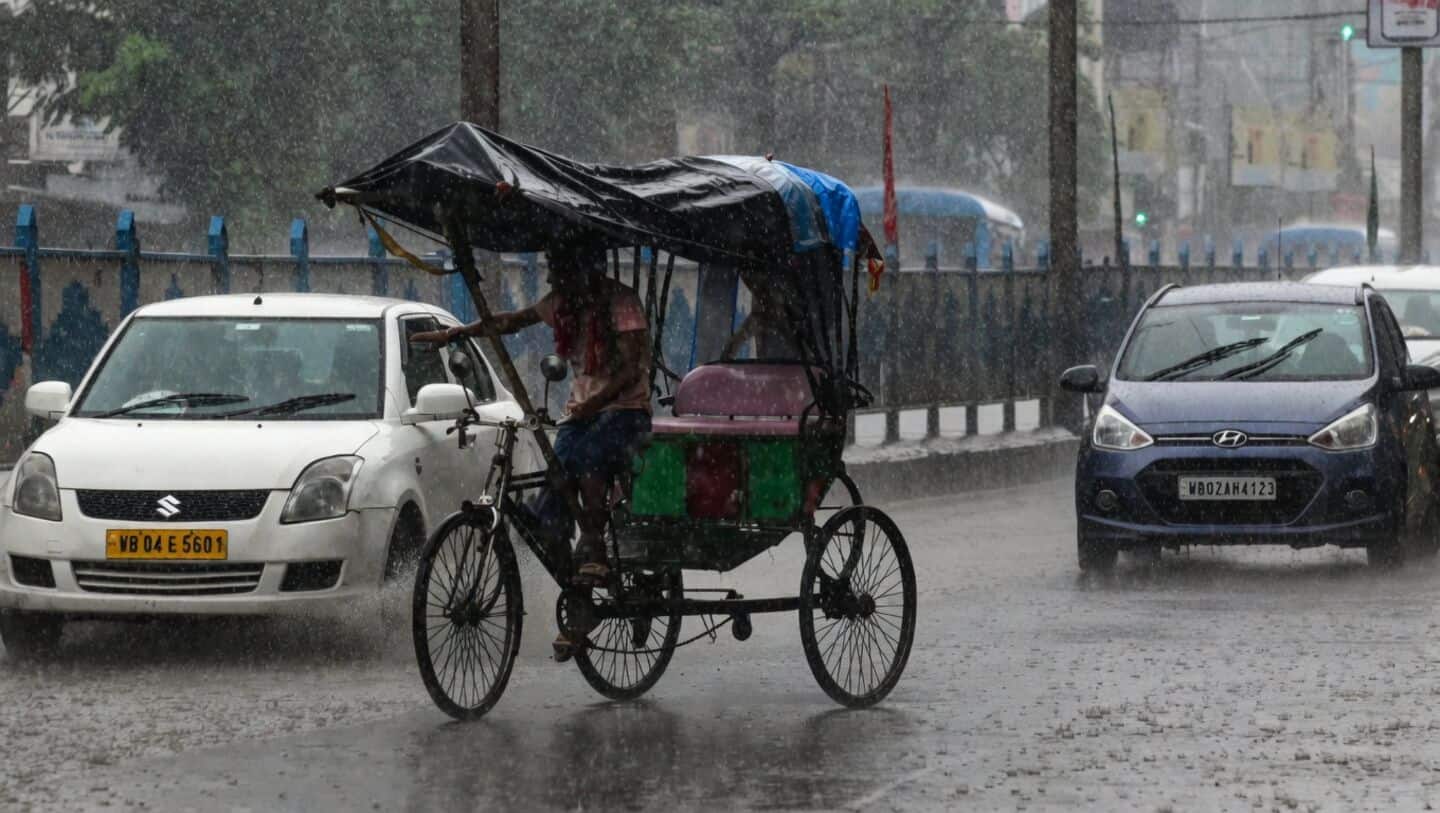 Kolkata, West Bengal face storms and sticky heat this week