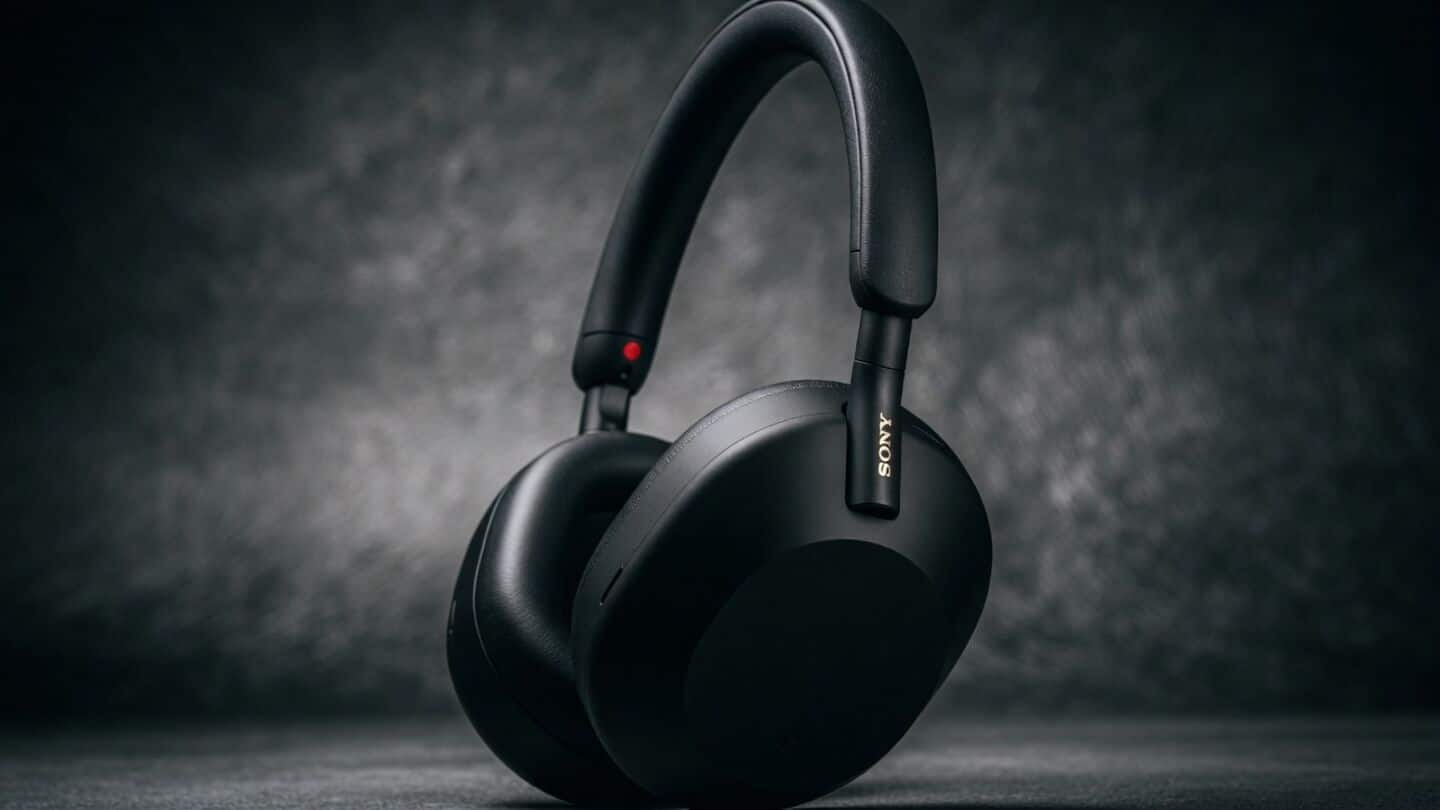 Amazon cuts Sony WH-1000XM5 price to $198, no Prime membership