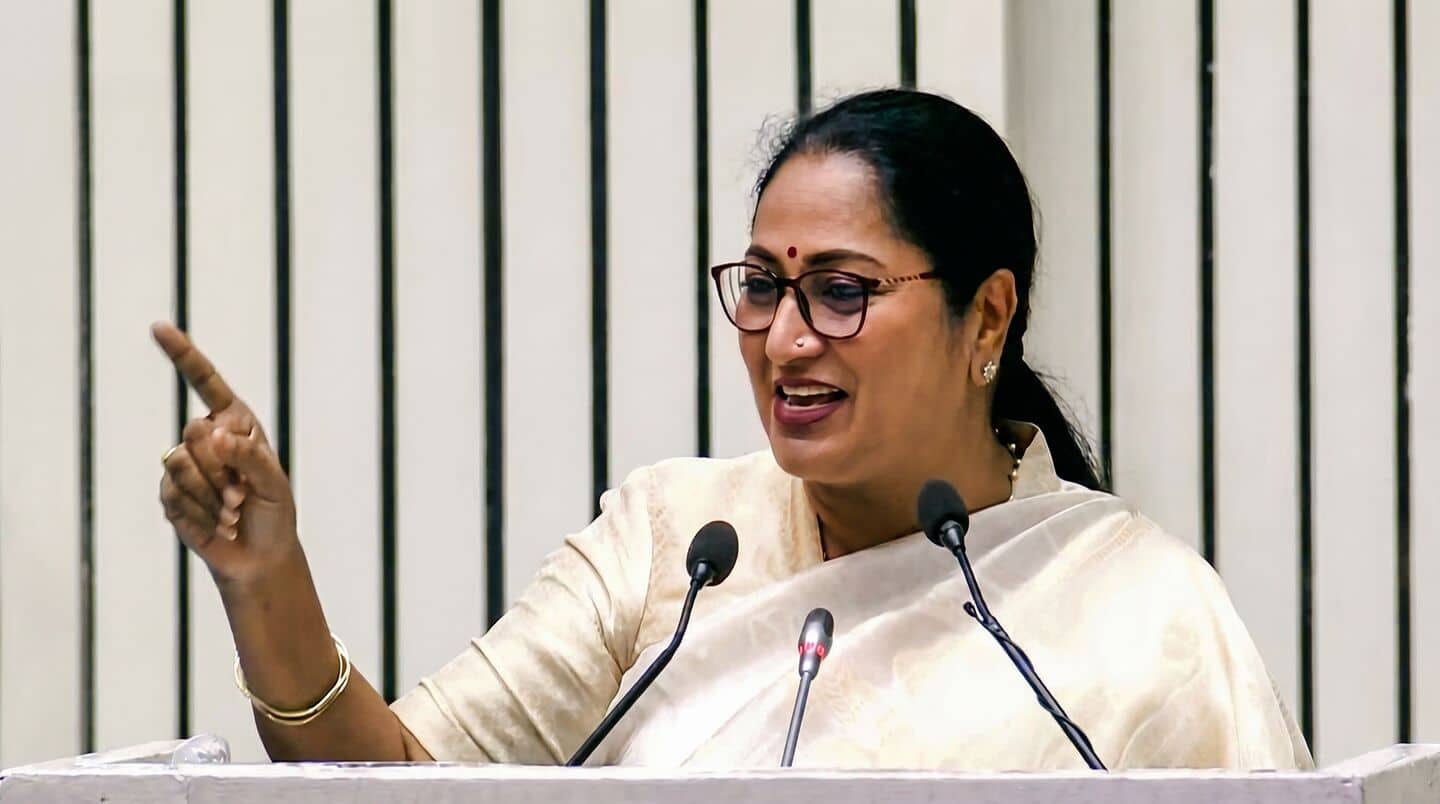 Delhi raises ration card limit to ₹2.5L, plans CBDC payouts