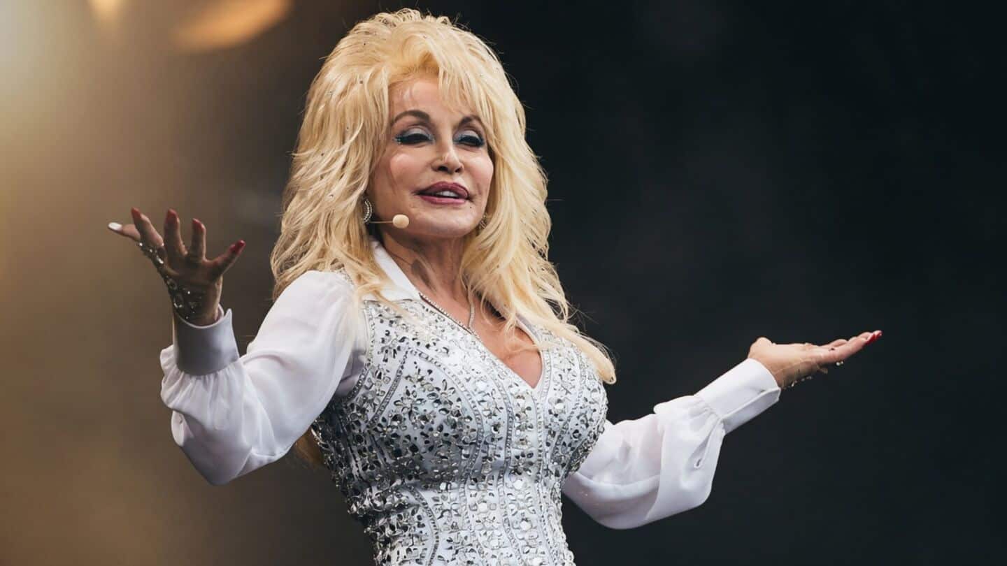 Parton version of 'Jolene' with Welsh lyrics releases Oct 9