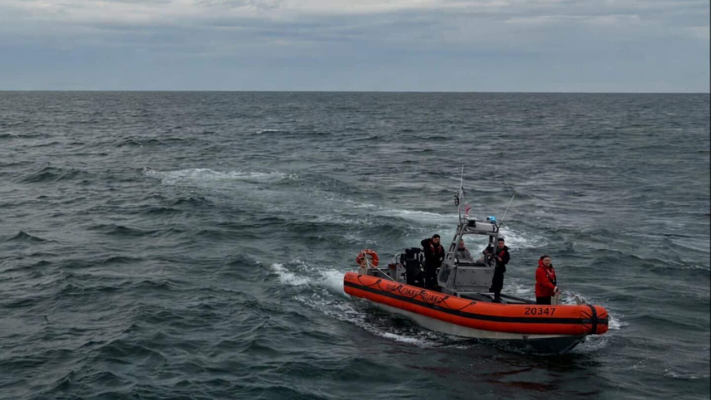 Coast Guard finds Gulfstream debris off Nantucket, 6 people missing