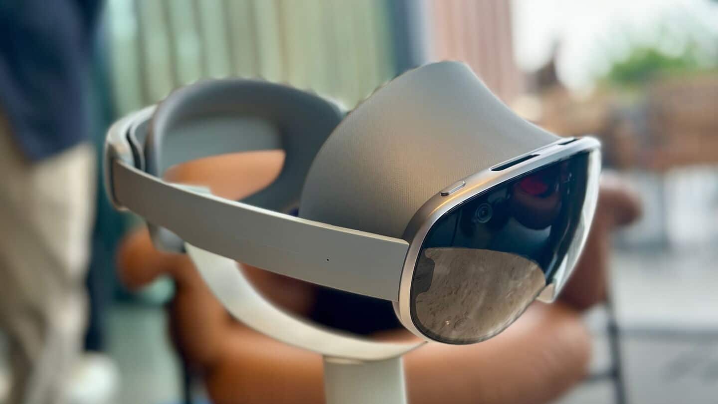 Samsung Galaxy XR headset review: Immersive VR experience for Android