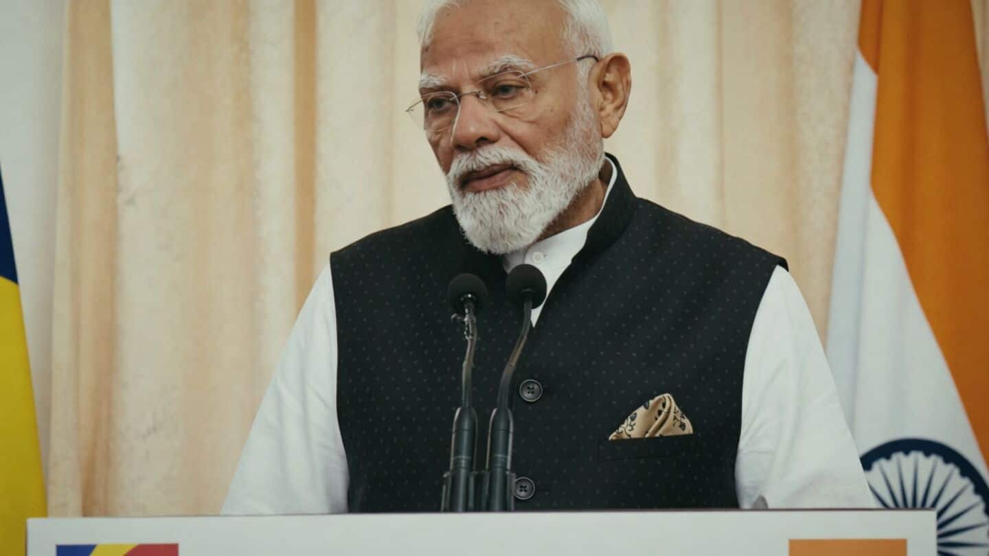 Narendra Modi addresses Seychelles parliament, calls it a 'rare privilege'