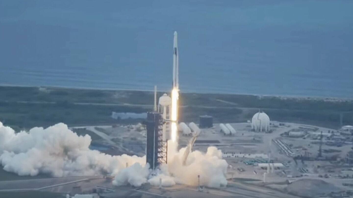 SpaceX launches Crew-11 mission to ISS, sets new record