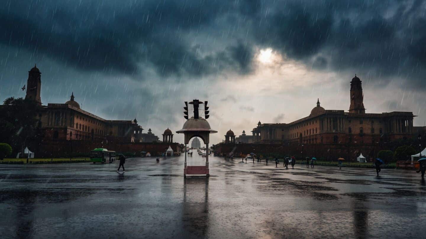 IMD issues red alert for thunderstorms, heavy rain in Delhi-NCR