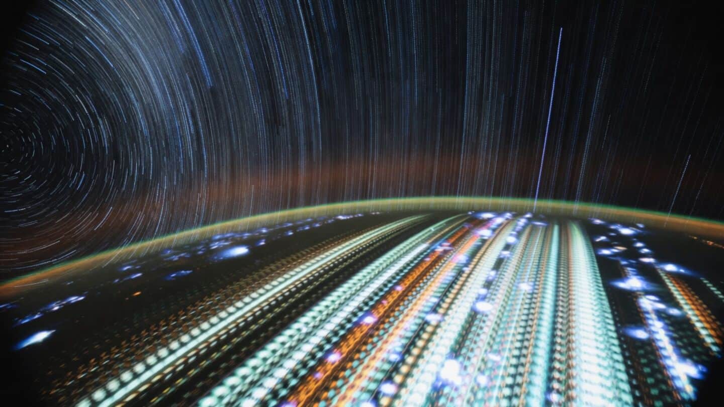 Astronaut Don Pettit shares surreal star trail video from ISS