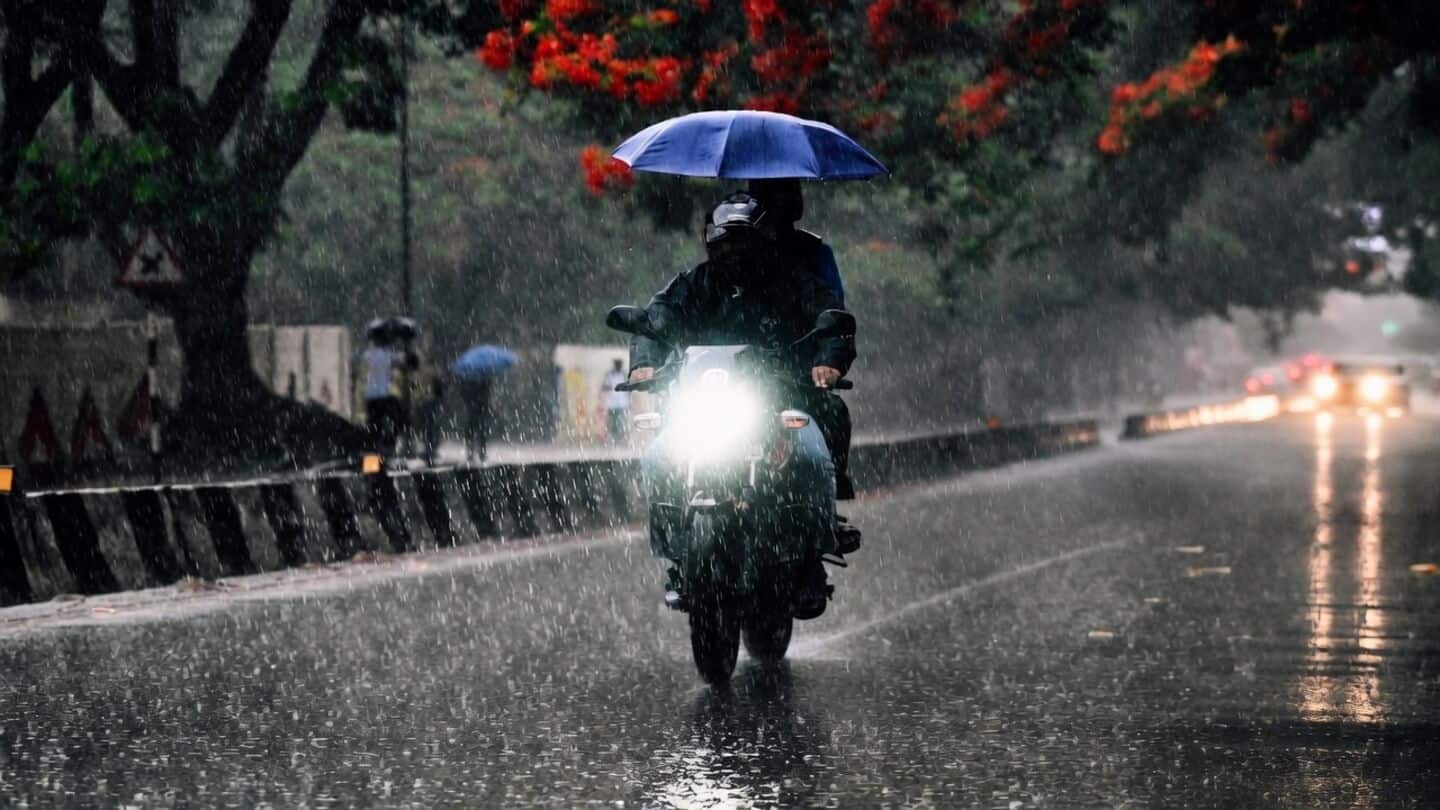 Heavy rain drenches Bengaluru, major roads flooded, power outages reported