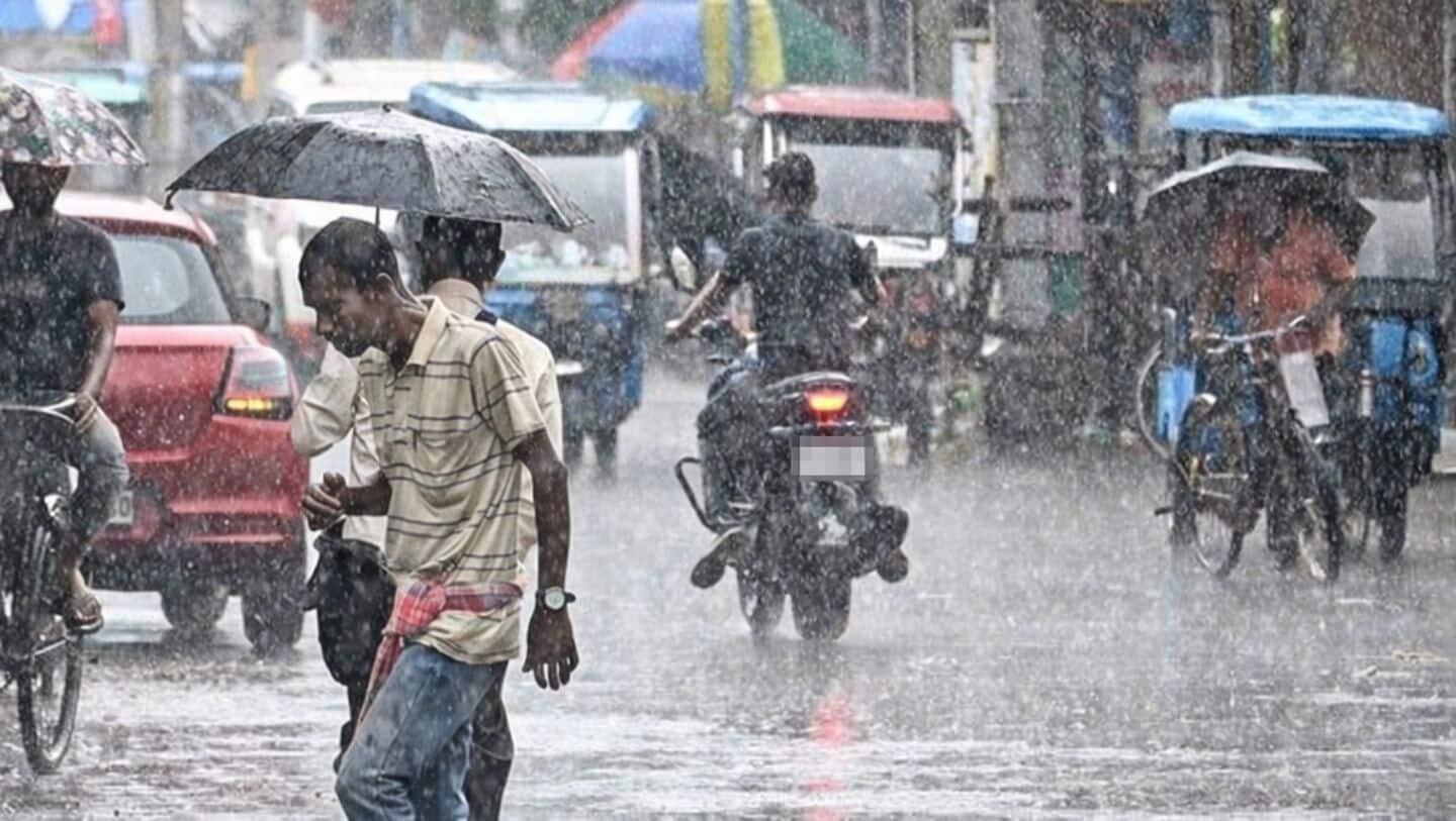 Uttar Pradesh storm kills 11, cuts power and mobile networks