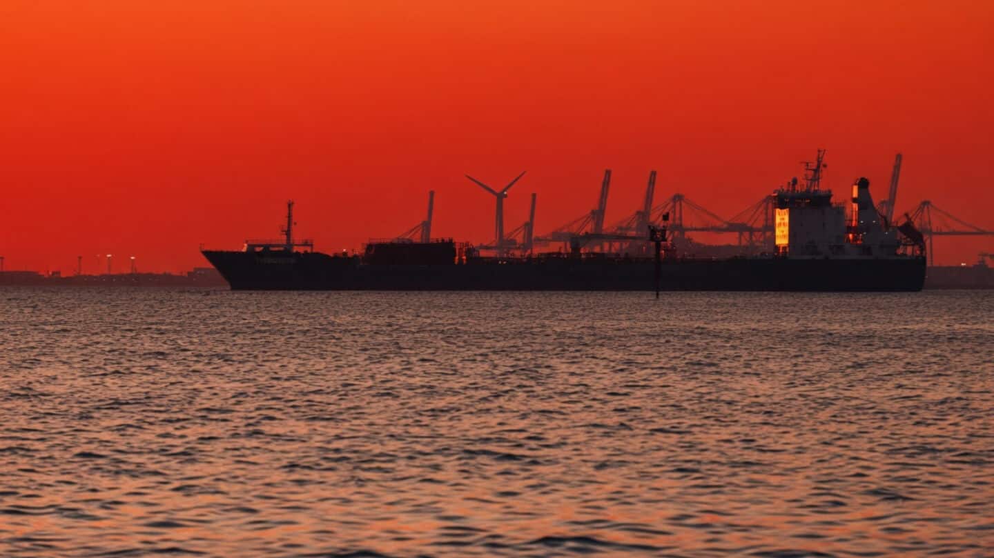 Goldman Sachs raises Brent to $90 per barrel late 2026