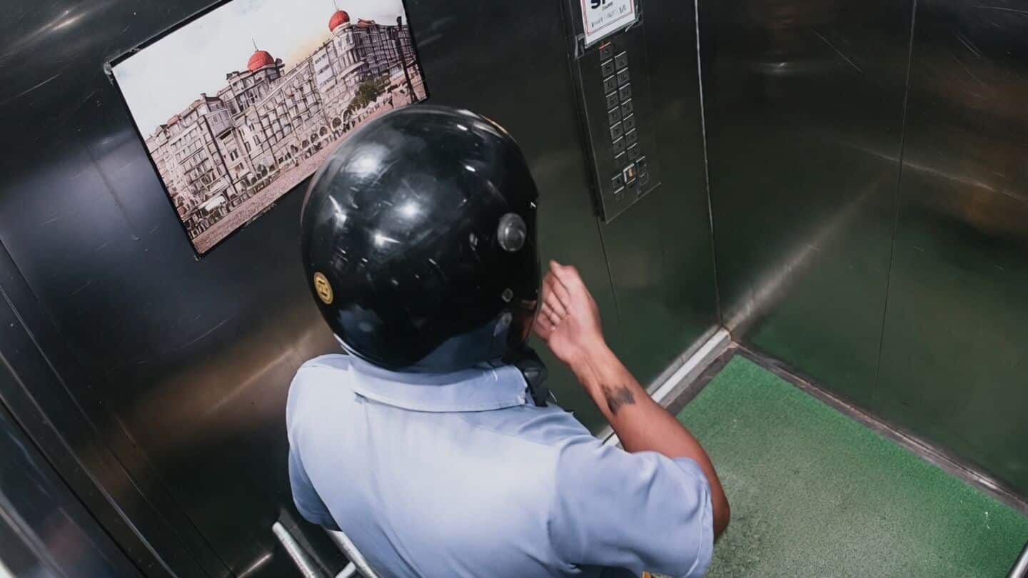 Delivery worker filmed urinating in Akshay Co-operative Housing Society elevator