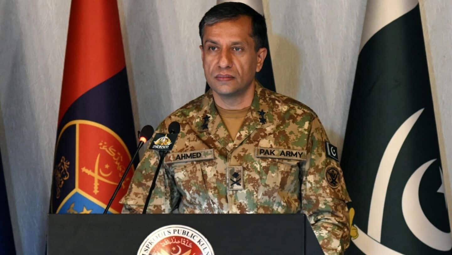 Pakistan ready to stand by Saudi Arabia amid Houthi attacks