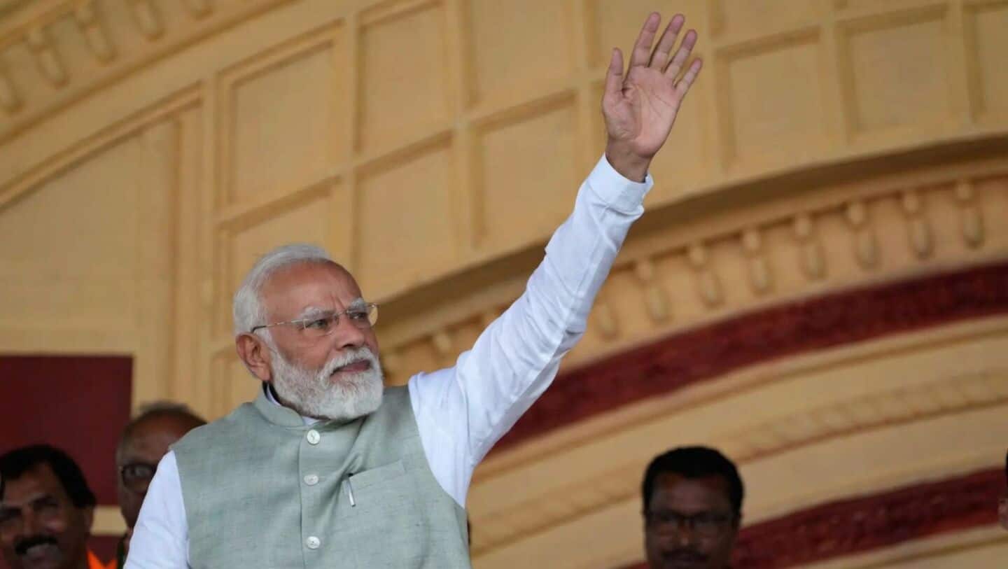 Prime Minister Narendra Modi urges unity amid energy supply concerns