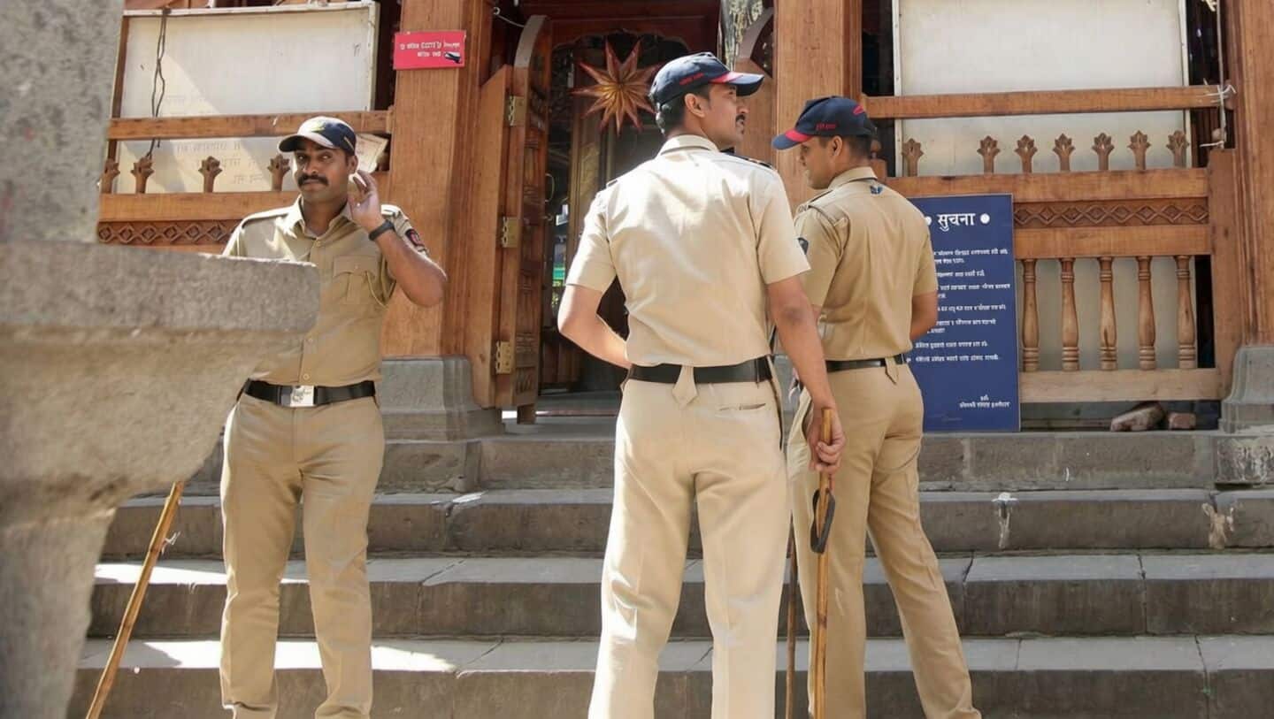 Pune constable Ganesh Shahaji Kaspate arrested for ₹1.5L bribe