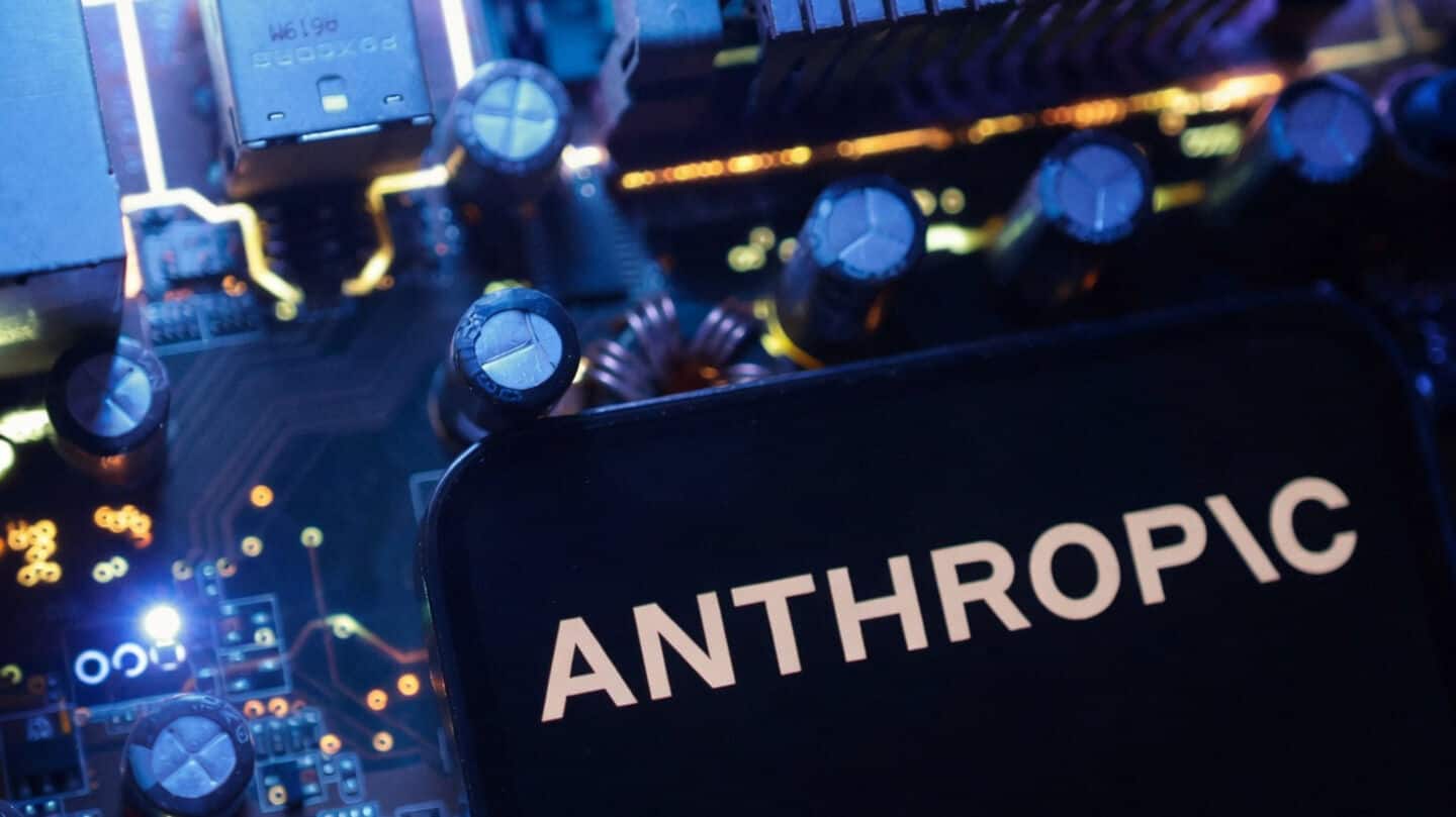 Tom Blomfield takes Y Combinator leave for Anthropic compute role
